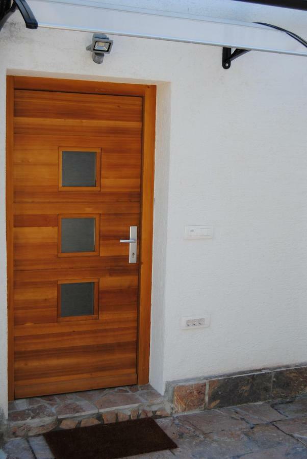 Apartment With Free Parking Laibach Exterior foto